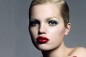 BEAUTY: Daphne Groeneveld w Dior Magazine
